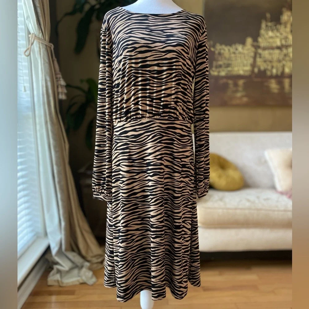🆕 LOFT Dress in Black/Tan Zebra Pattern, Size 6 - Picture 2 of 12